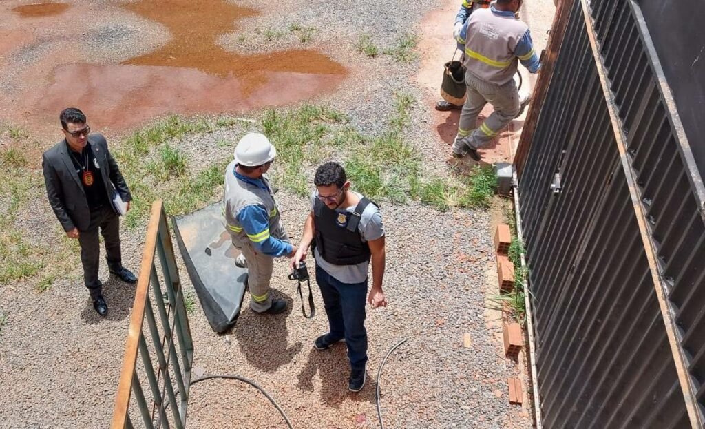 Operação em Águas Lindas flagra furto de energia em frigorífico desativado