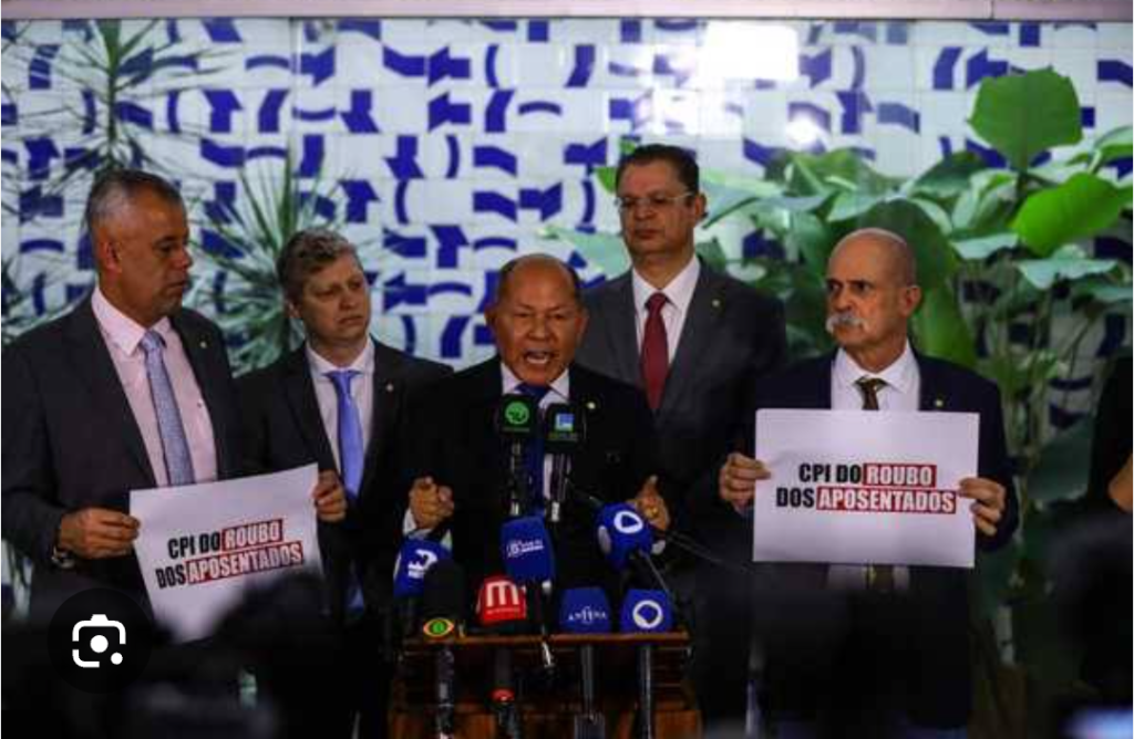 Base de Lula se volta contra o governo e apoia CPMI das fraudes no INSS. (Roubo dos aposentados )