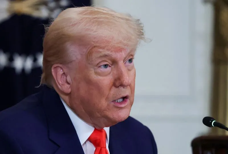 Trump recua e adia tarifas da União Europeia para 9 de julho