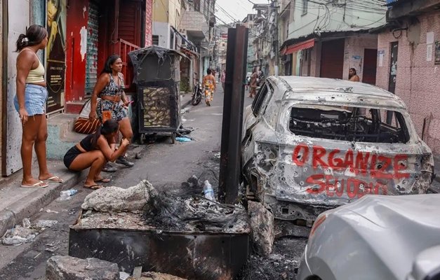 Rua impactada pela operação no RJ (Foto: Tânia Rego/Agência Brasil)