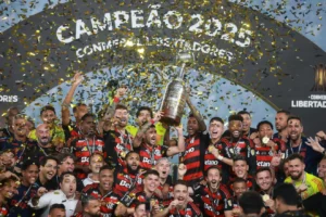 Flamengo pode ultrapassar R$ 2 bilhões em receita com tetra da Libertadores