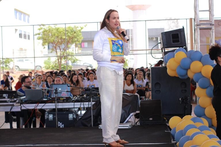 Sem mandato, mas com impacto real: Renata D’Aguiar constrói uma rede silenciosa de mulheres independentes no Distrito Federal