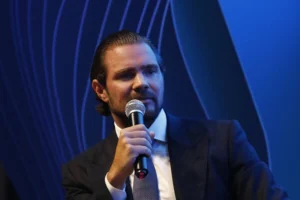 Defesa de Vorcaro pede que PF comprove existência da milícia “A Turma”