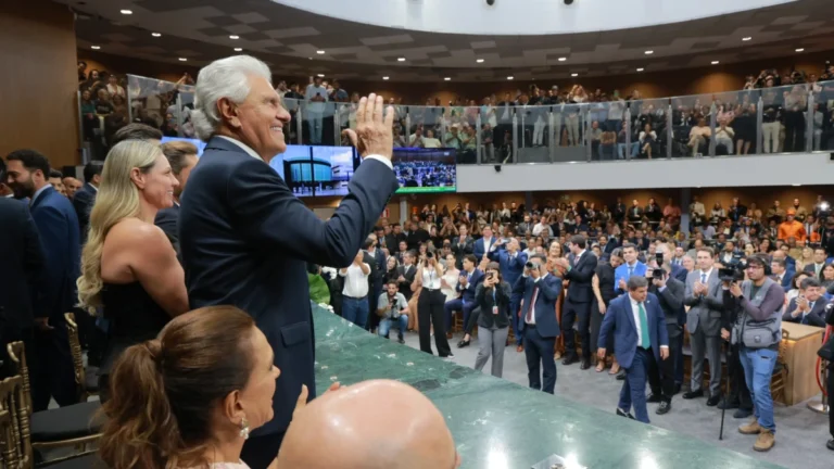 ‘Goiás me deu tudo’: Caiado se despede do governo com discurso emocionado (Foto: Assembleia Legislativa)