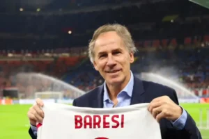 Ex-defensor fez história vestindo apenas a camisa do Milan (Foto: Reprodução rede social)