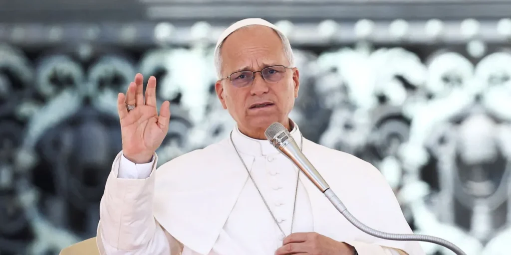 Papa Leão XIV durante audiência no Vaticano • REUTERS/Guglielmo Mangiapane