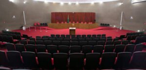 Flávio Bolsonaro e Lula
